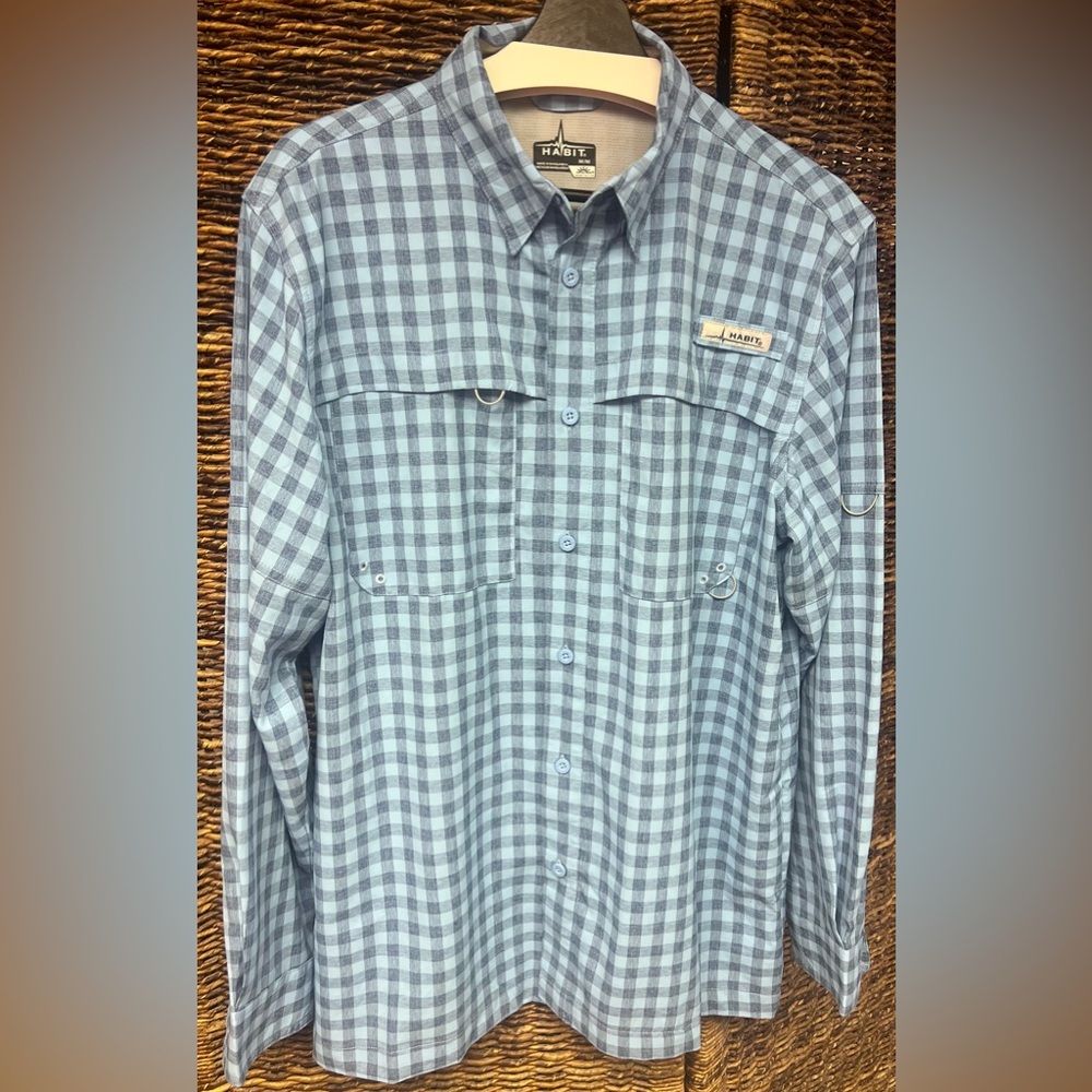 Habit-โ Mens Medium, Full Button, Blue, Pre-Owned